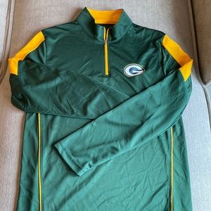 Size XL boys 3/4 zip Green Bay Packer long sleeve shirt.